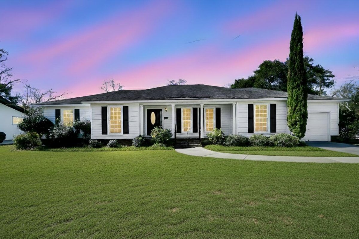 919 Searle Court