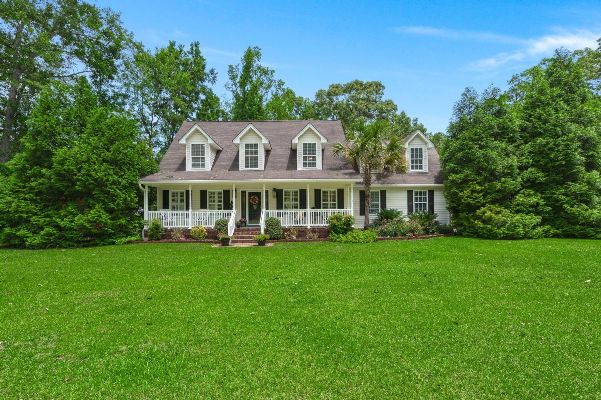 28 Santee Lakes Court