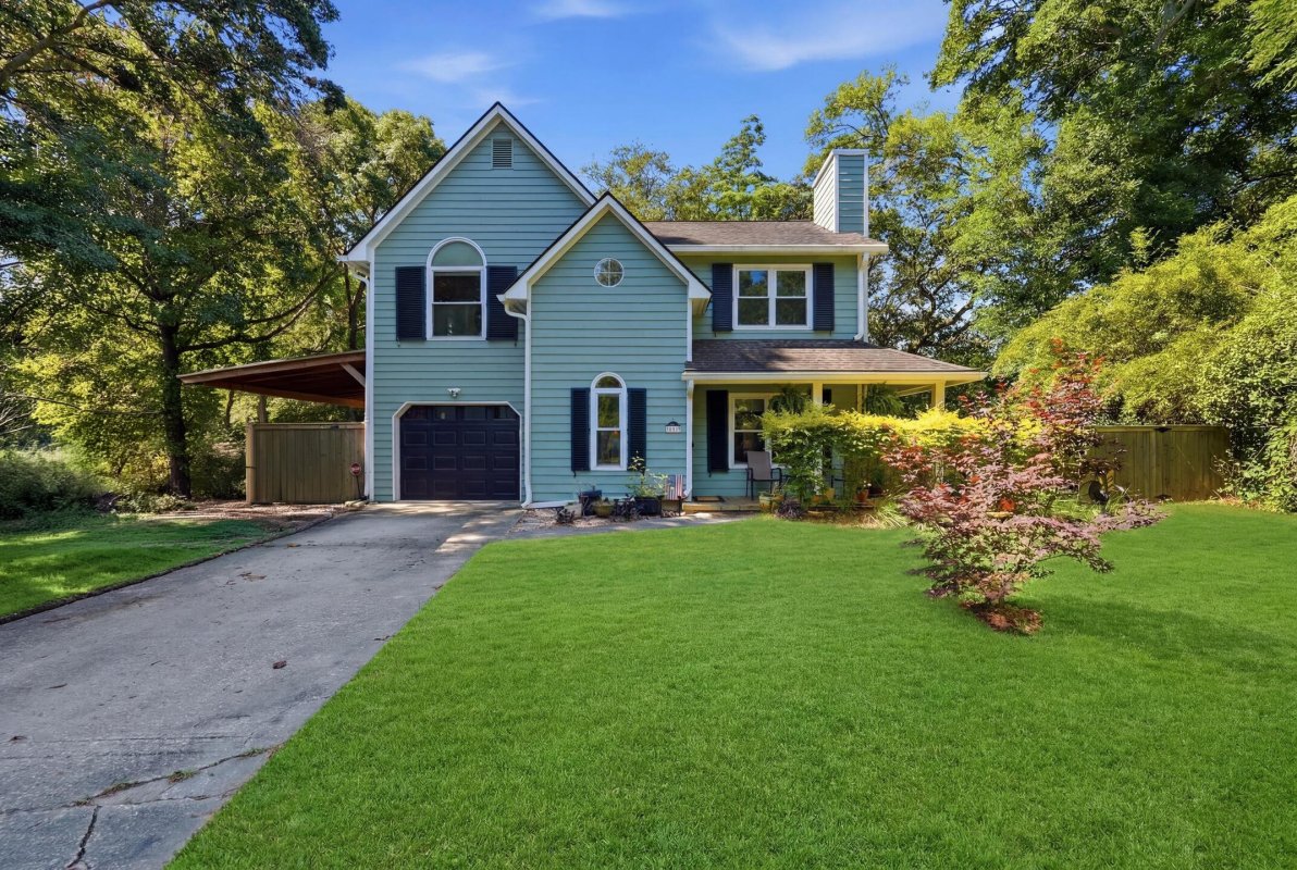 737 Gilmore Court