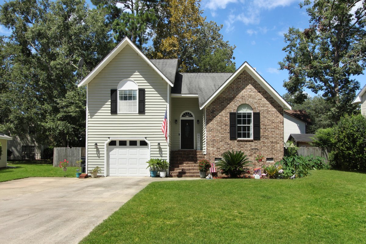 104 Excaliber Place