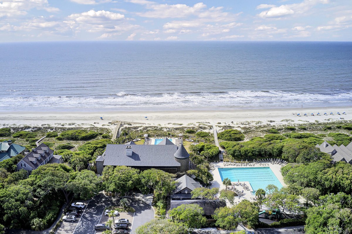 4763 Tennis Club Lane