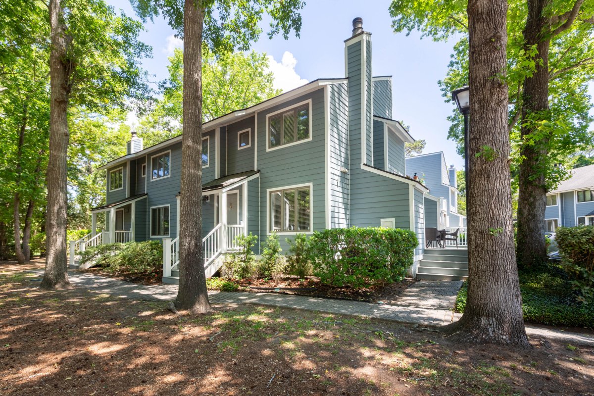 1717 Greystone Apt 14