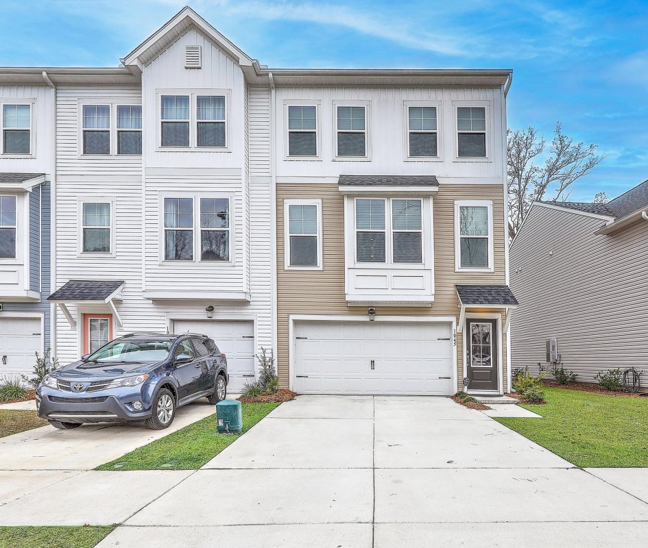 1045 Old Cypress Run