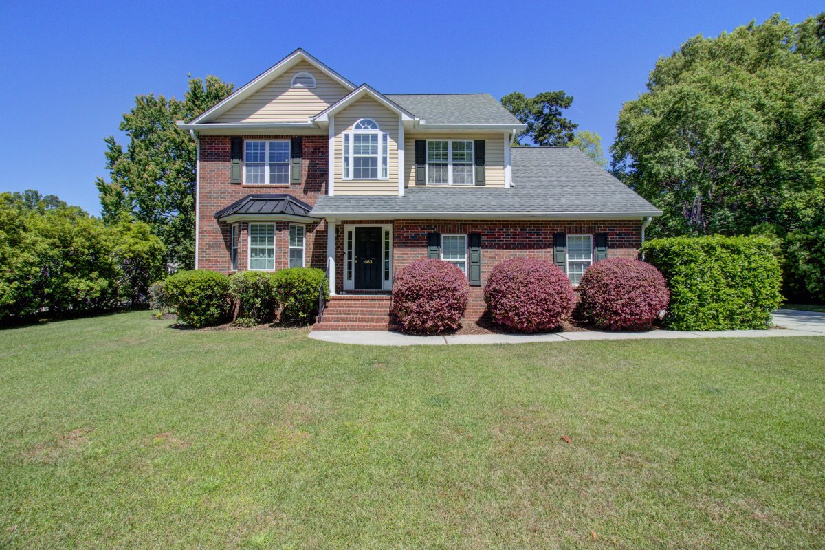 683 Hamlet Circle