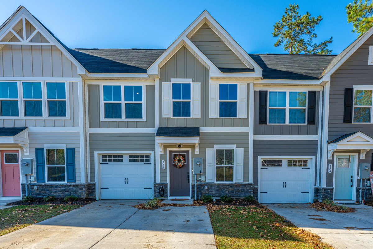 338 Picard Loop