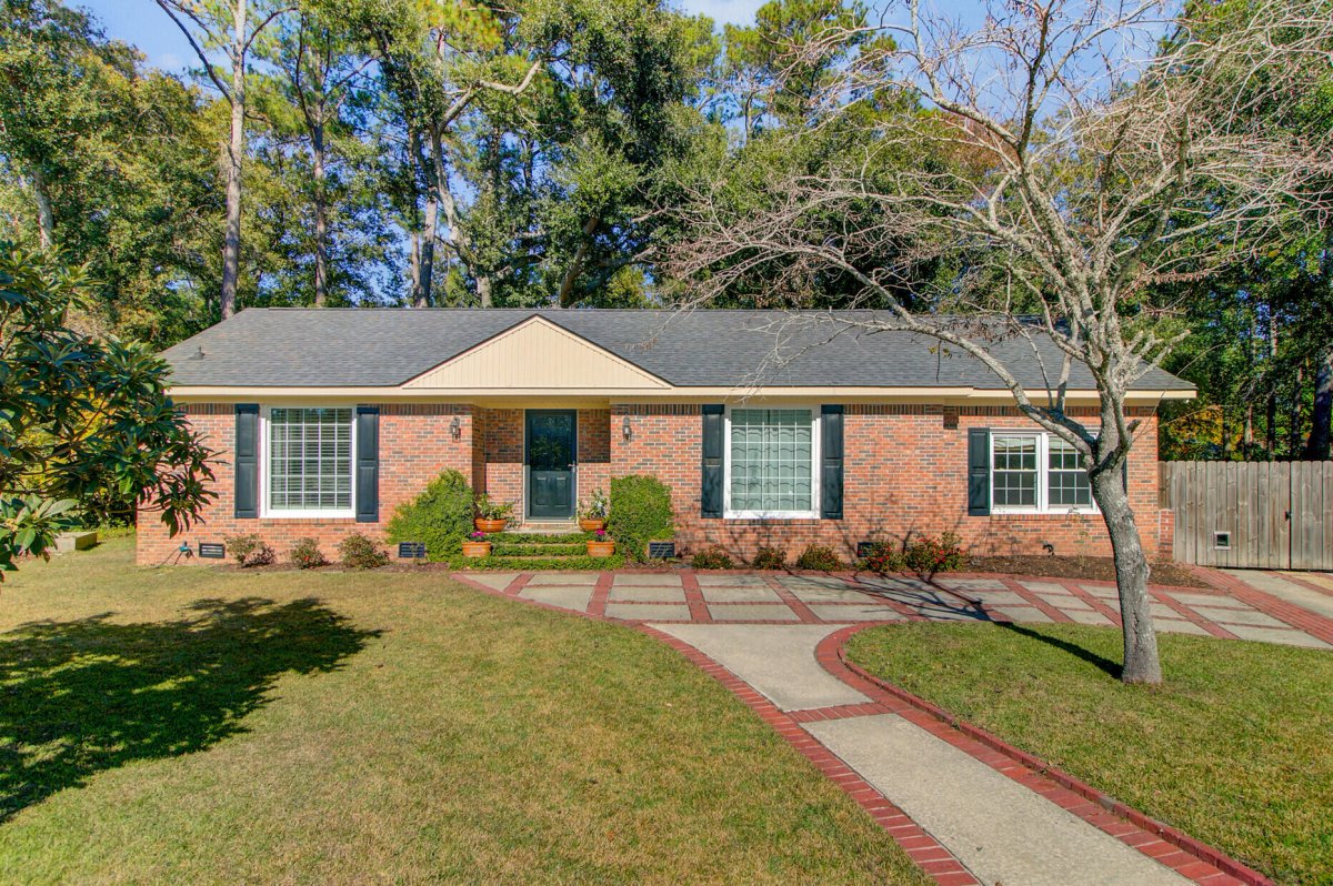 104 Chalcott Place