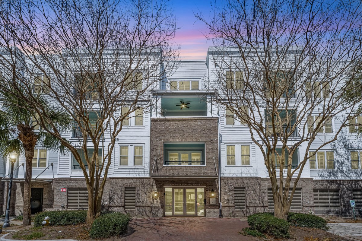 200 River Landing Drive F