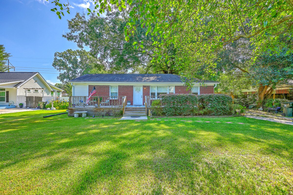 131 Harvey Avenue