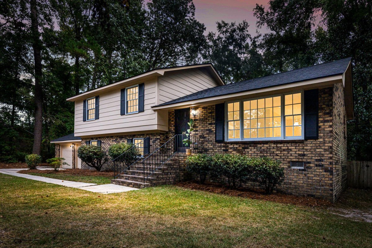 208 Foxcroft Lane