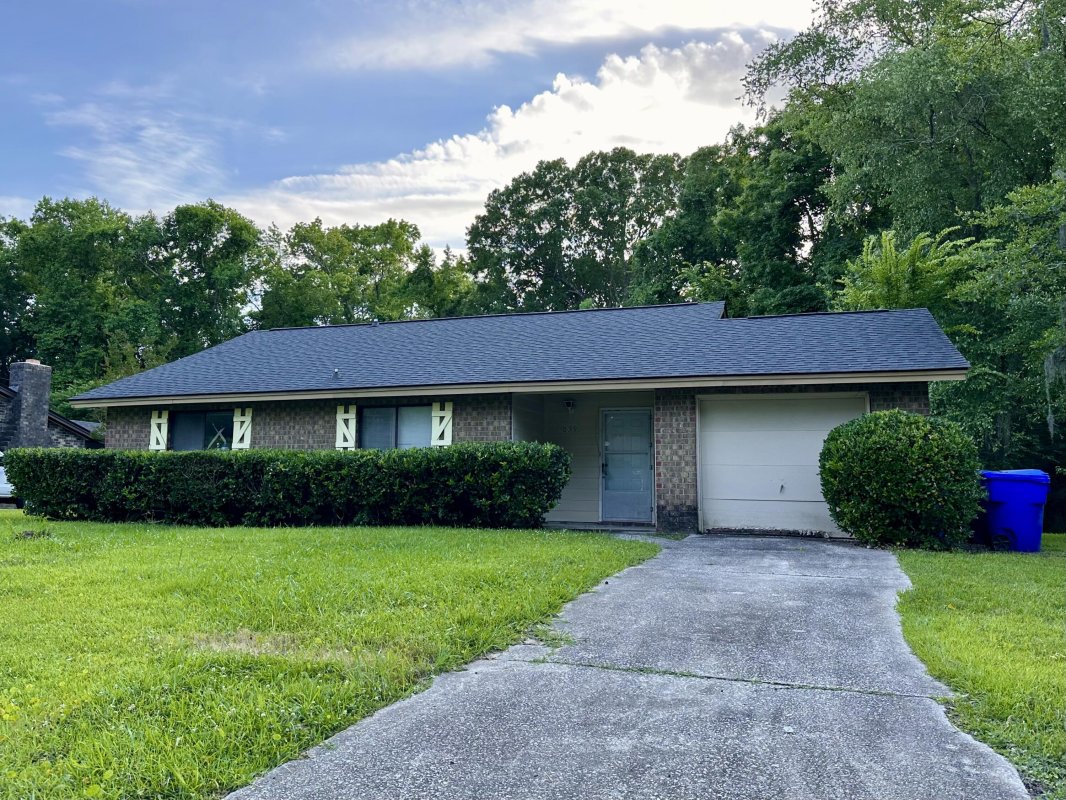 1039 Yorktown Drive