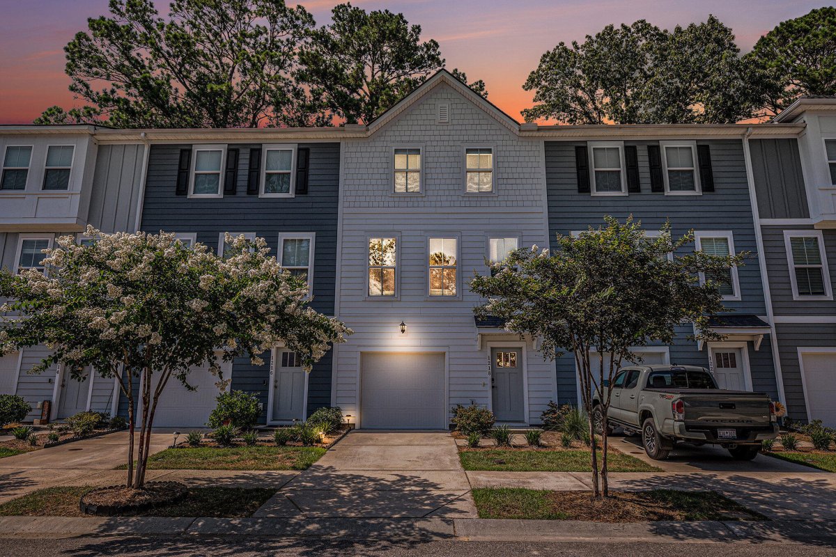 1218 Tice Lane