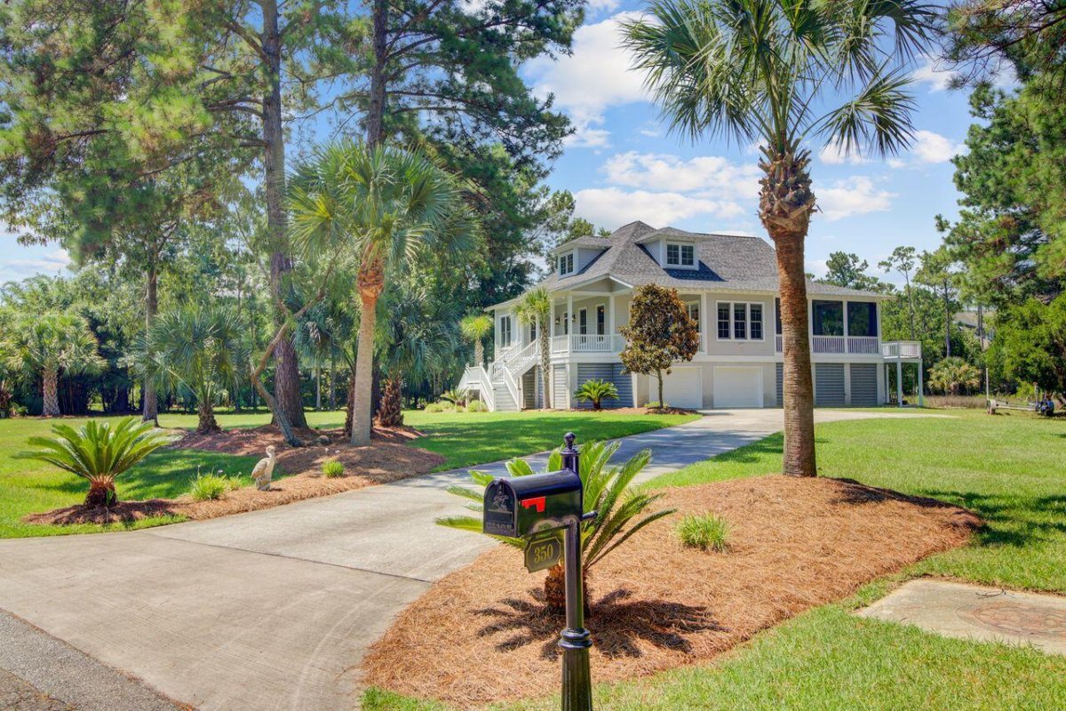 350 Commonwealth Road