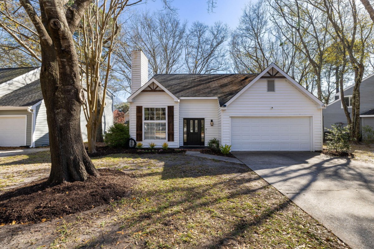 1975 Tison Lane