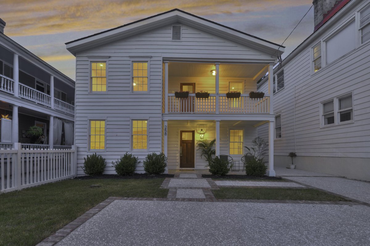 258 Coming St Street