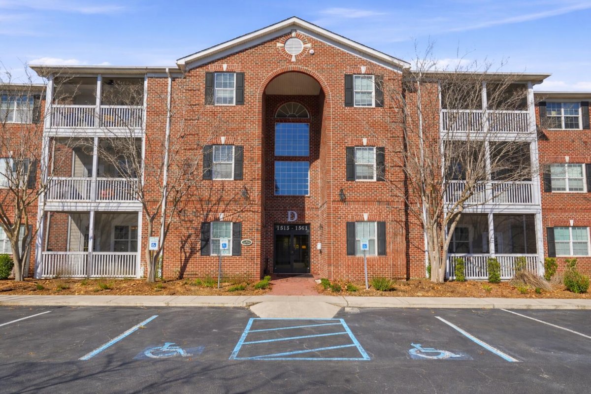 1533 Cambridge Lakes Drive 203d