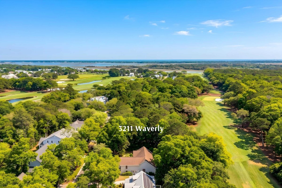 3211 Waverly Lane