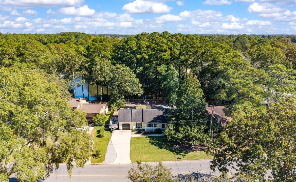 8222 Greenridge Road