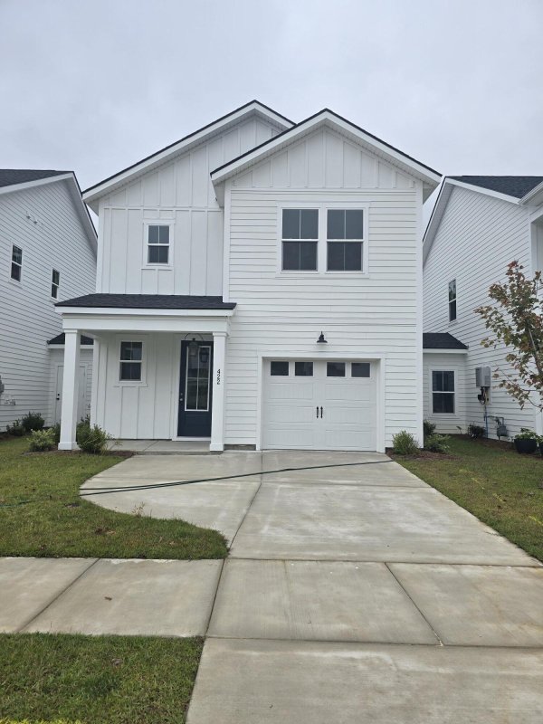 422 Queenview Lane