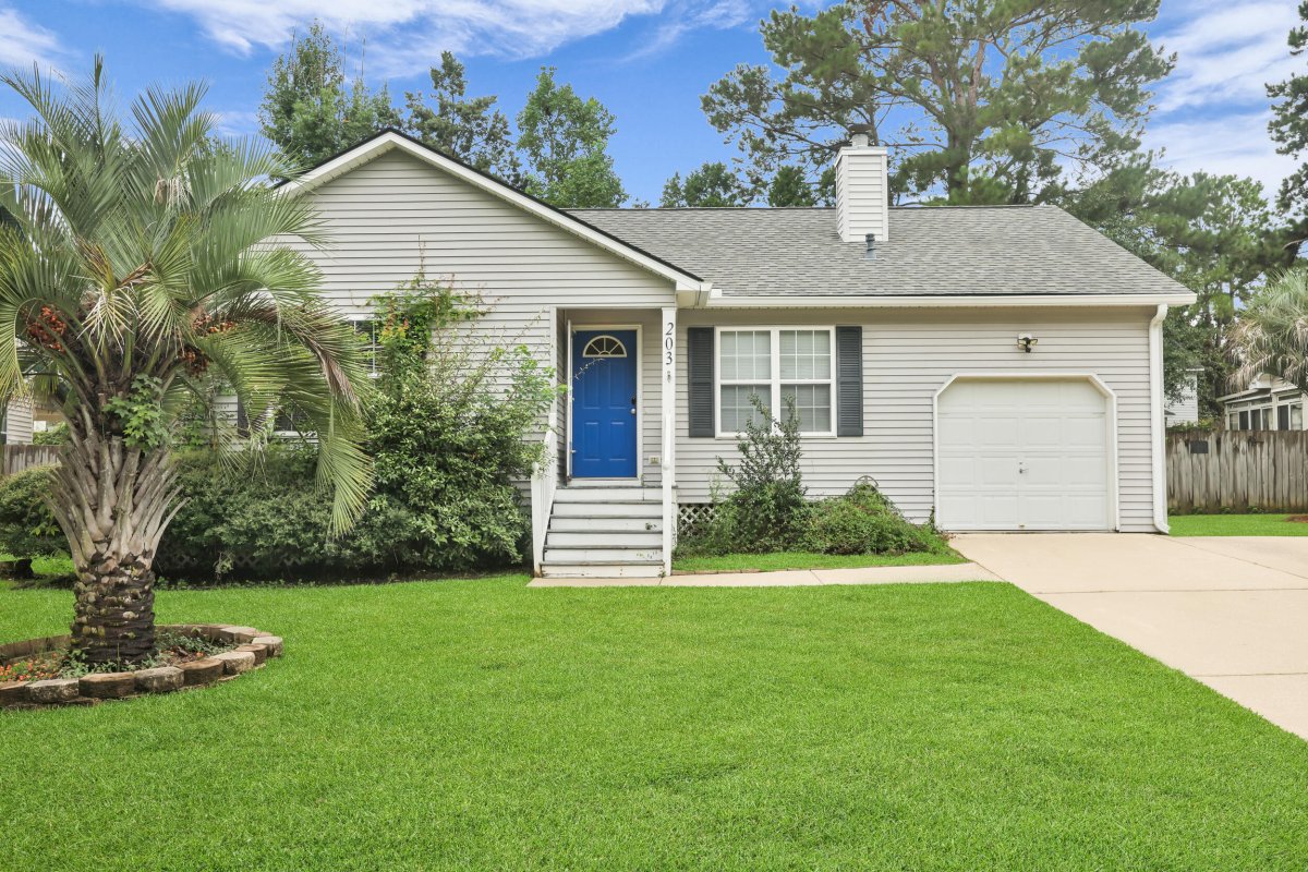 203 Amberjack Way