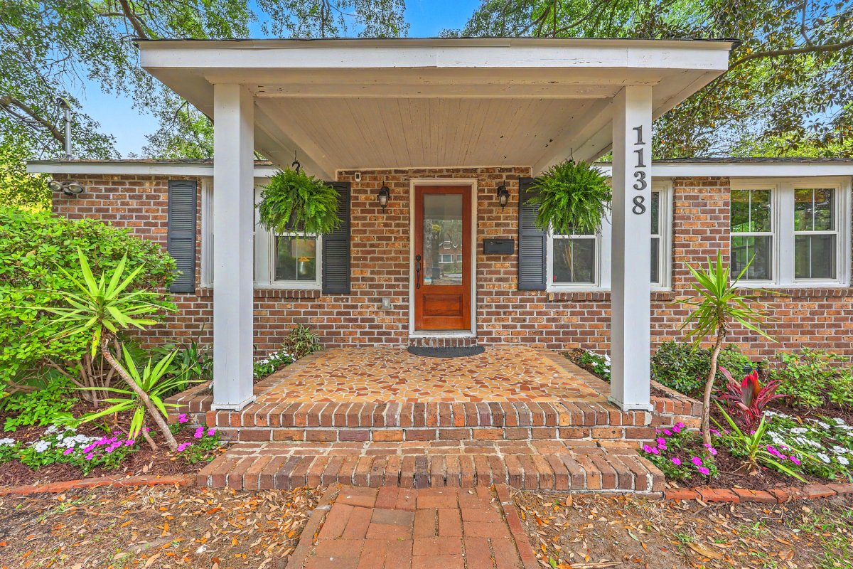 1138 Leesville Street