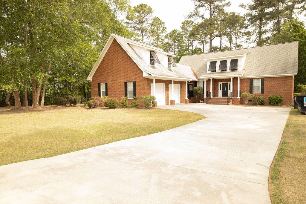 690 Longleaf Drive