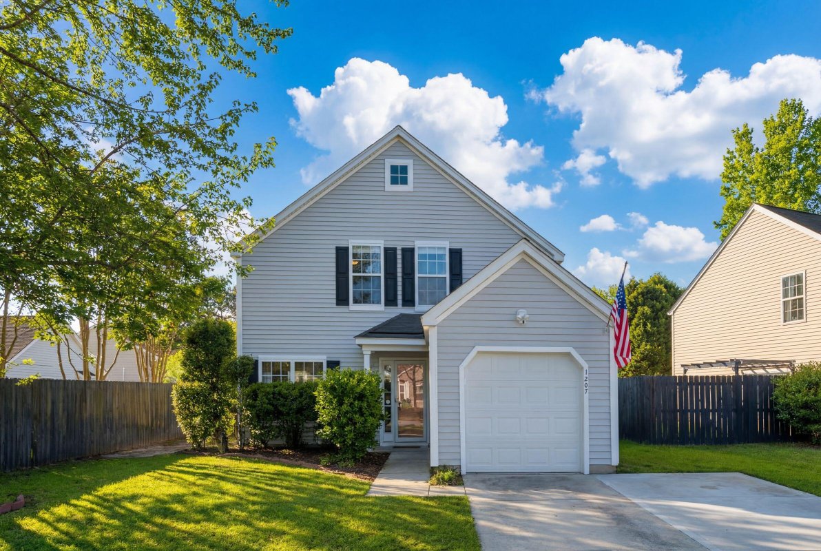 1207 Shadow Mist Lane