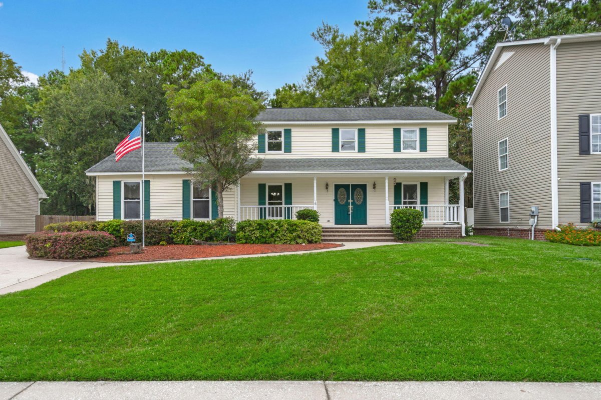 14 Manor Boulevard