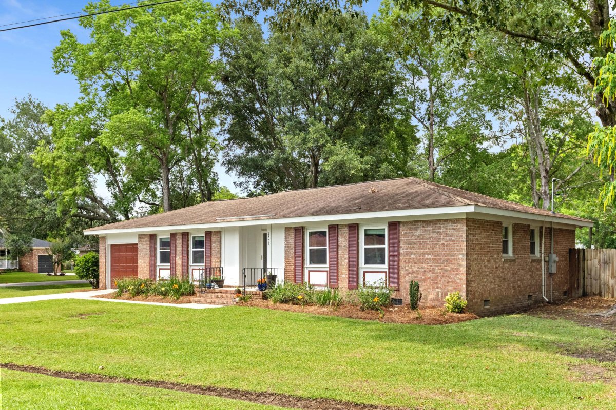 1851 Gippy Lane