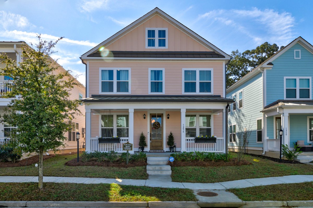 1256 Crooked Oak Road