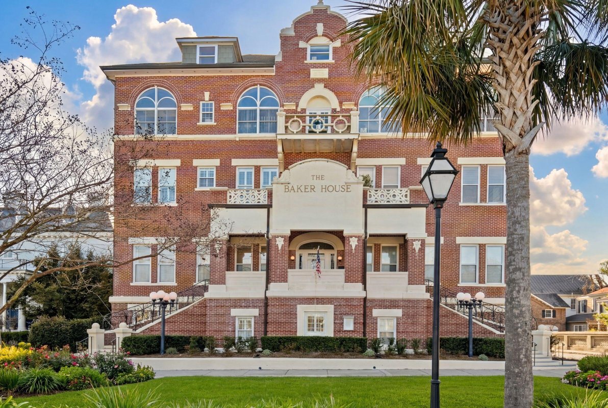 55 Ashley Avenue 17