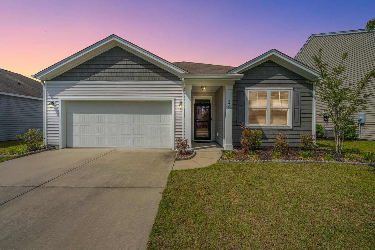 595 Wayton Circle
