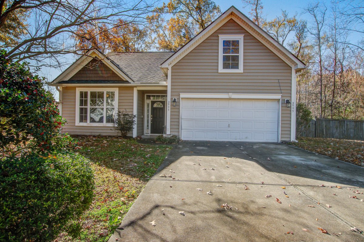2995 Pocasset Circle
