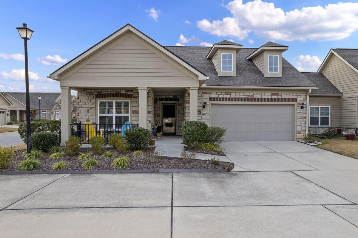 301 Blakely Village Lane