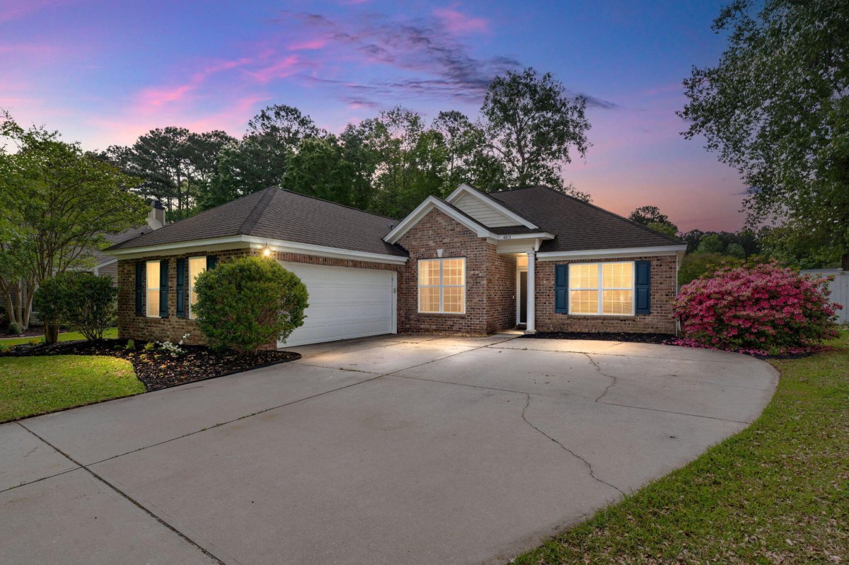 4813 Harvest Moon Court