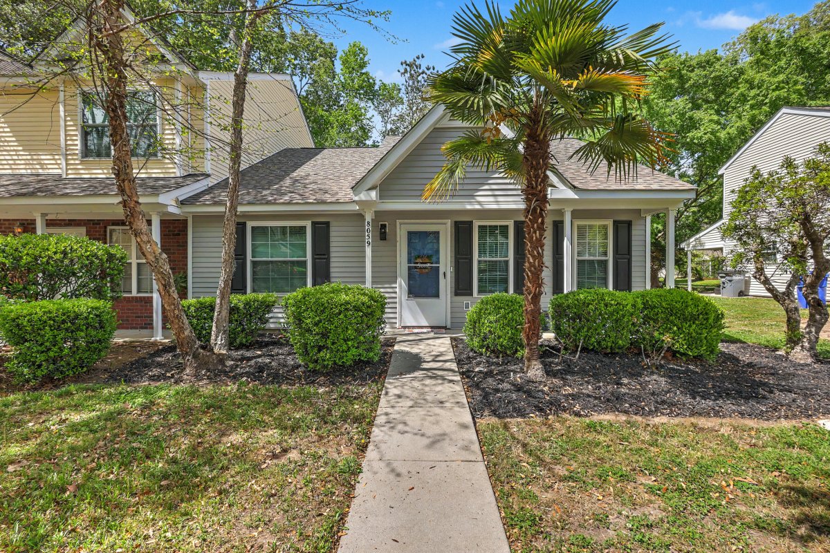 8059 Shadow Oak Drive