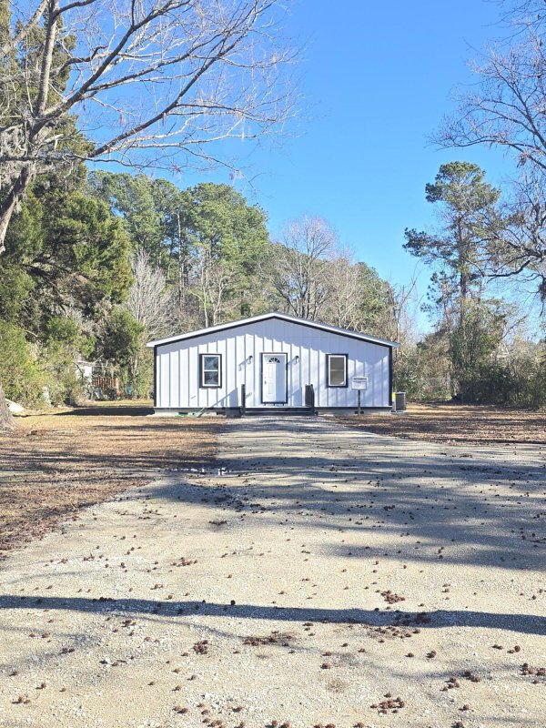 107 Dennis Drive