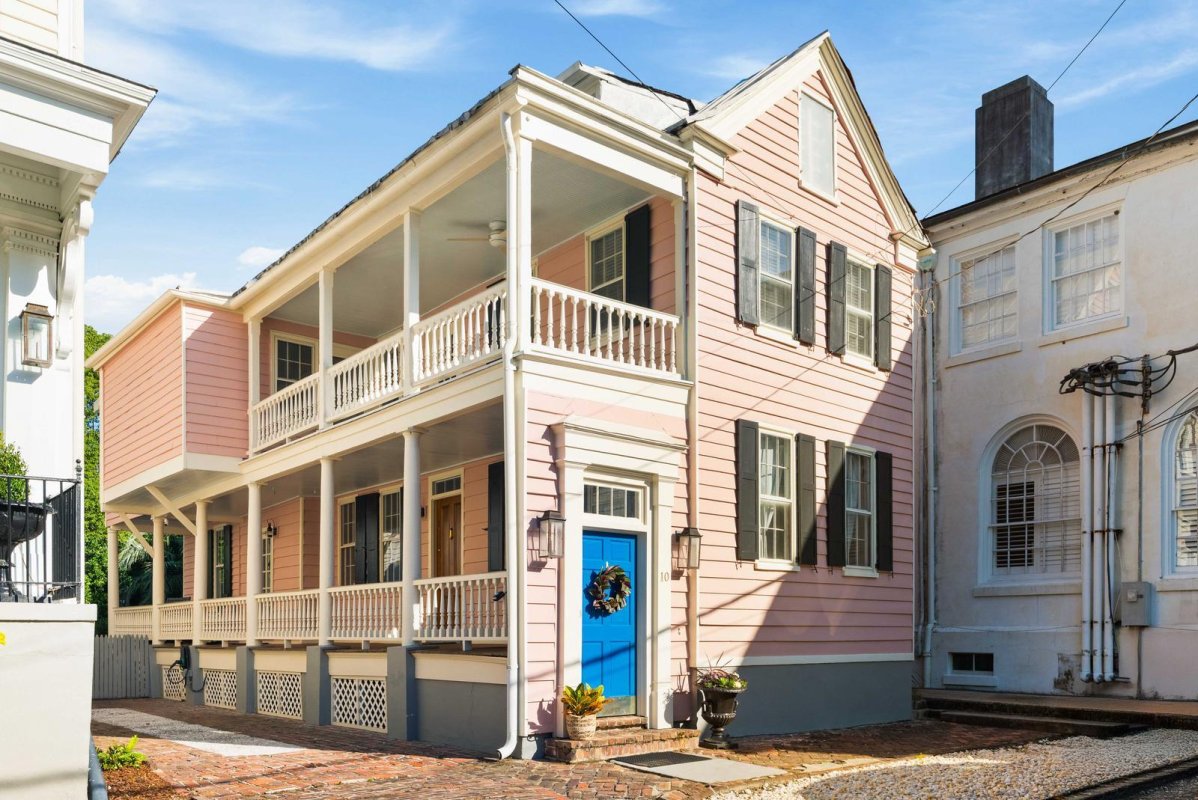 10 Ashmead Place
