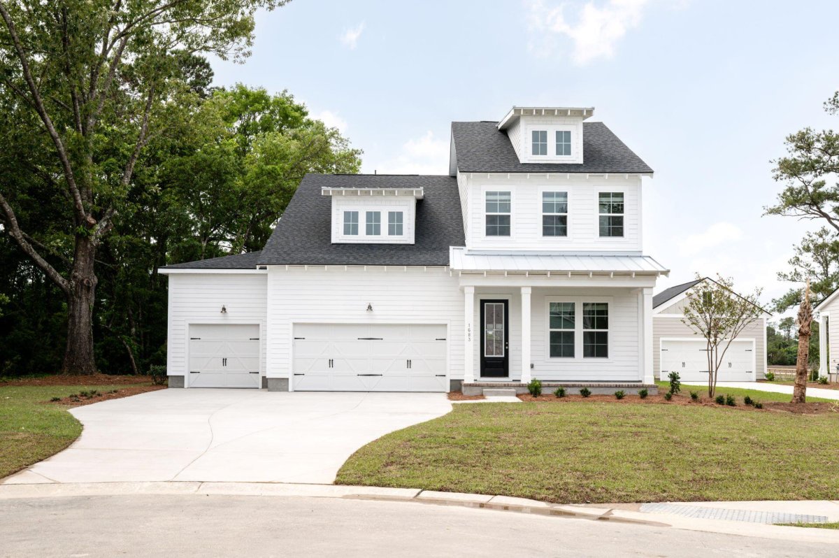 295 W Coleman Boulevard