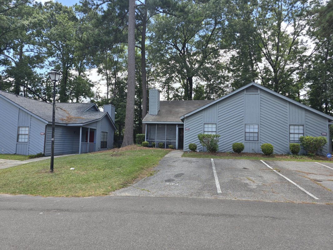 2186 Spoleto Lane