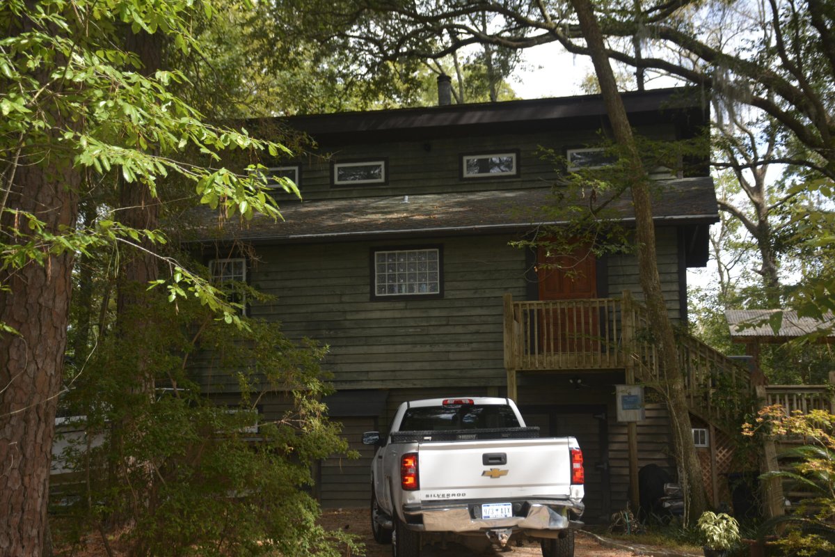 1042 Highway 174