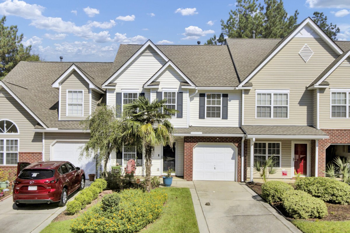 122 Greyson Circle