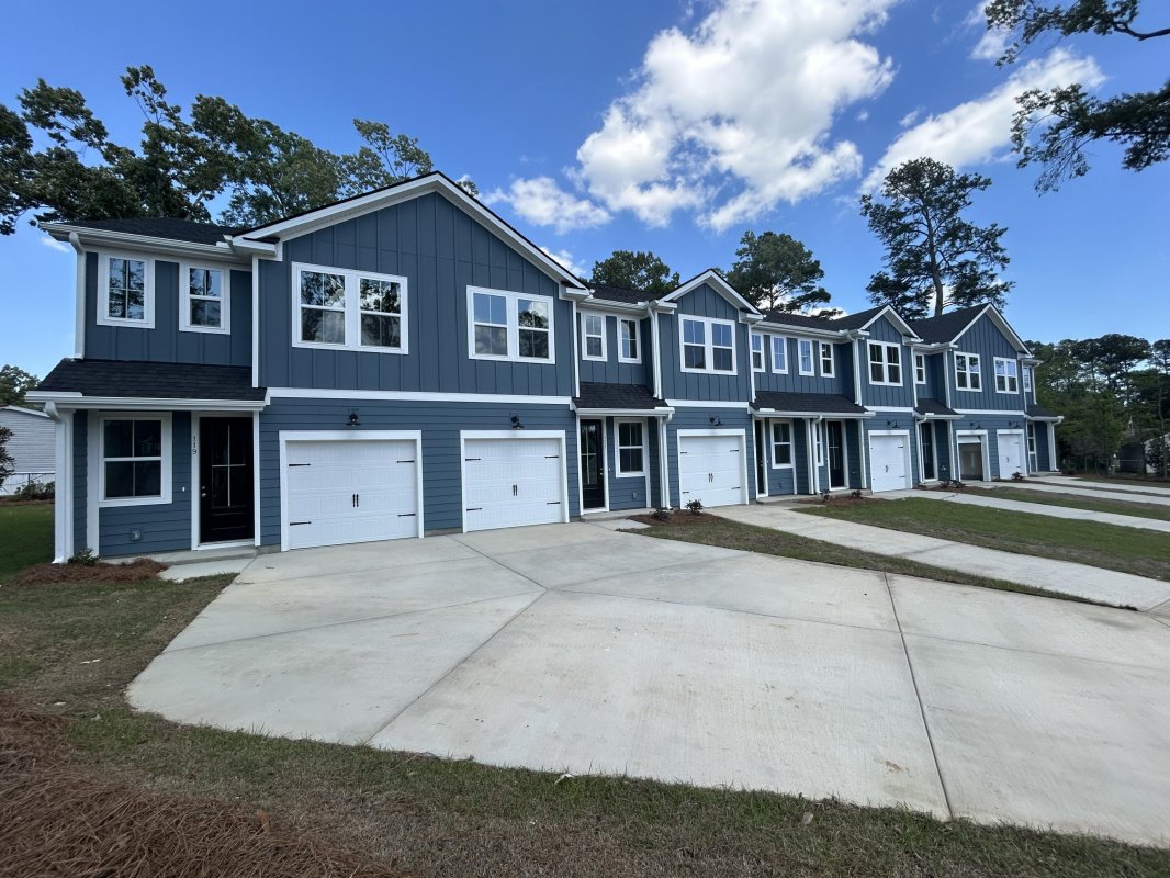 121 Berry Shoals Drive
