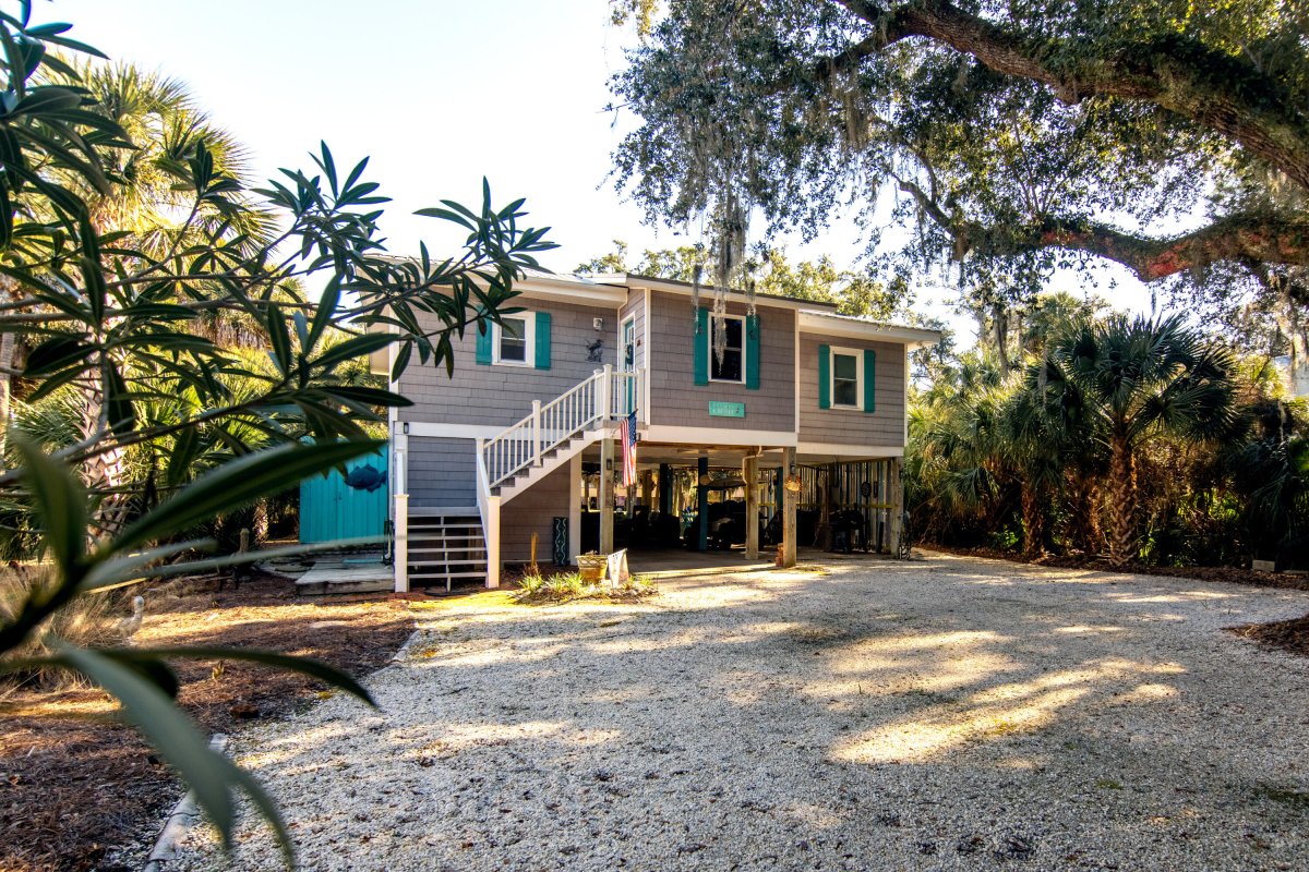 3304 Fort Street