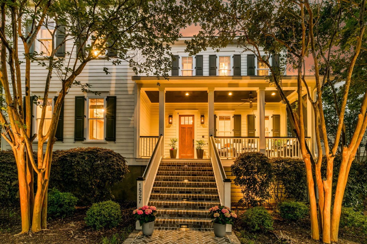 1527 Wando Landing Street