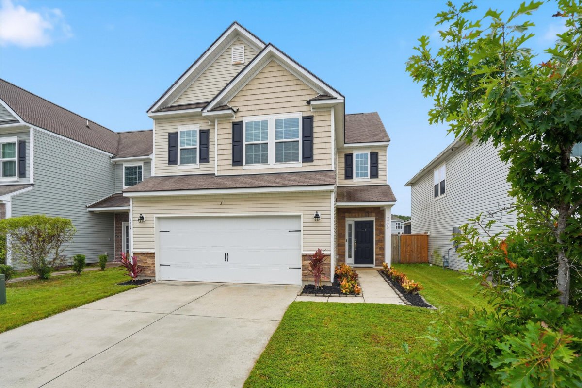 9923 Honeylocust Lane