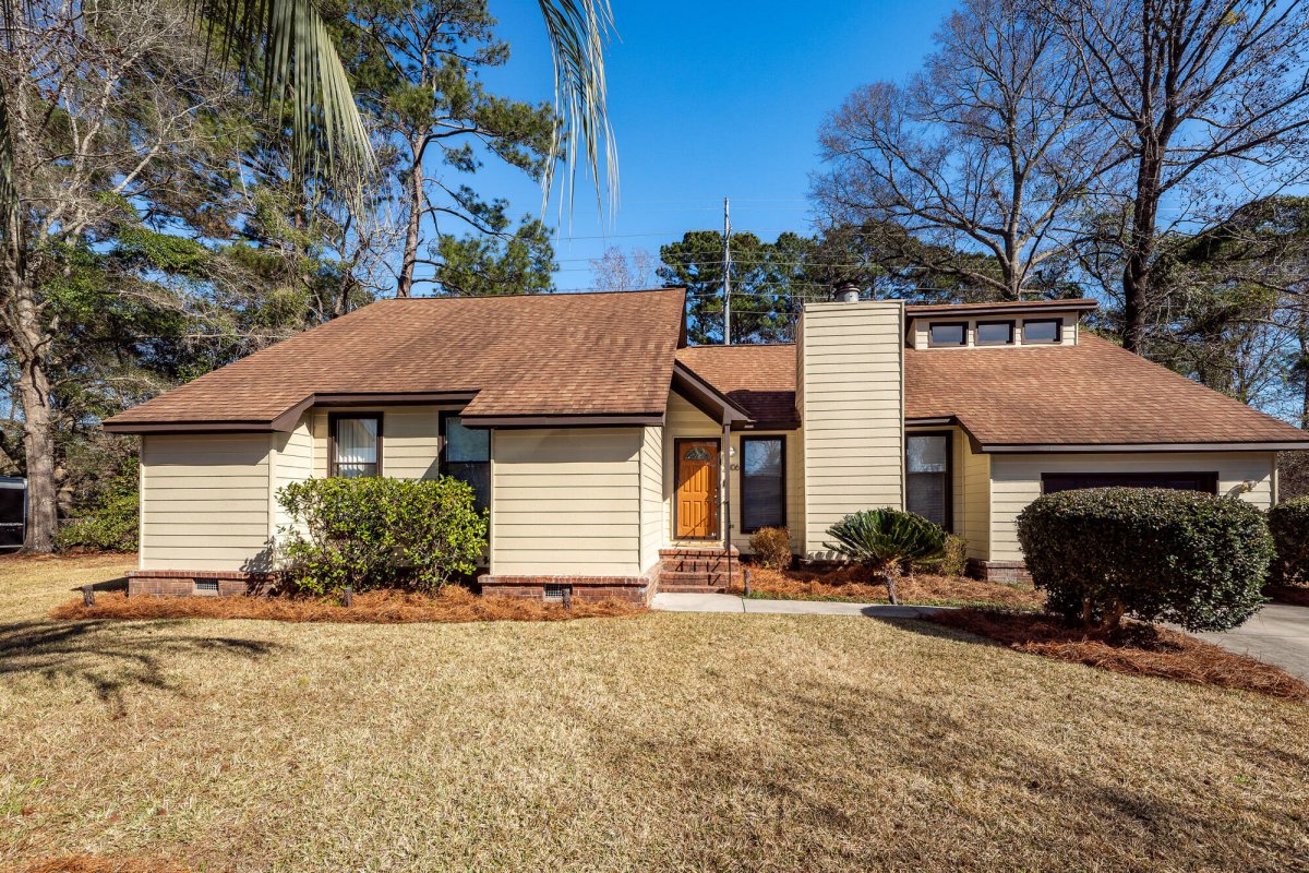 2106 Fife Lane