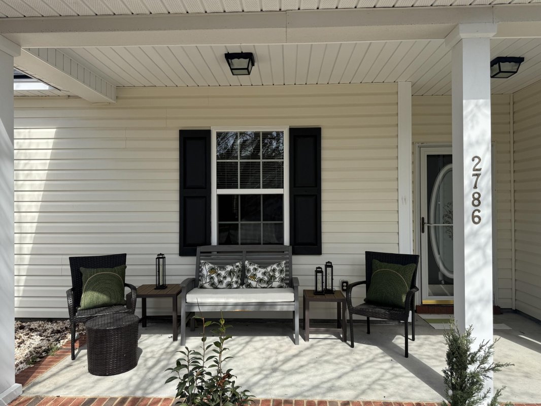 2786 August Road