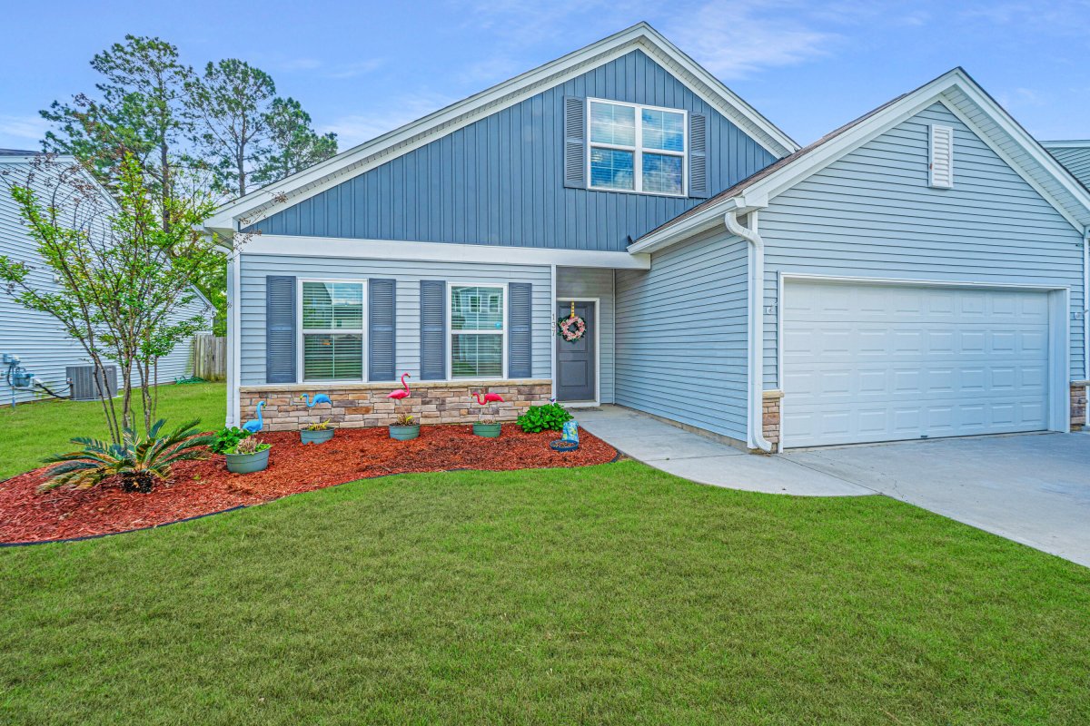 137 Clydesdale Circle