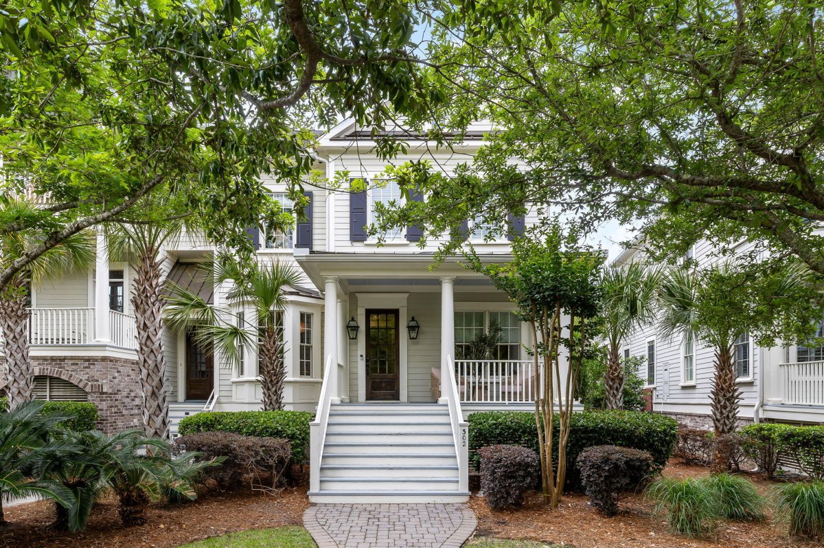 302 Island Park Drive