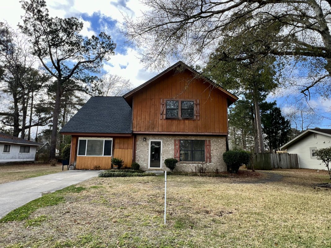 303 Pembrook Street